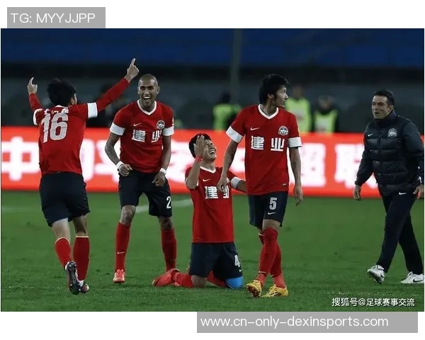 瓦勒伦加与桑纳菲激战正酣赛果揭晓精彩瞬间回顾 瓦勒伦加与桑纳菲激战正酣赛果揭晓精彩瞬间回顾